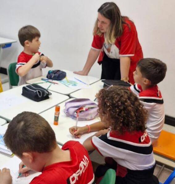 Professora Flavia e os alunos do 1º ano do EFAI